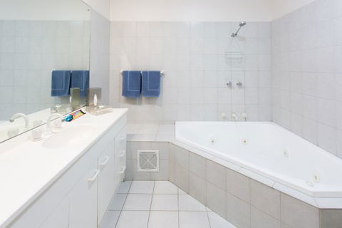 Adventure Backpackers - Accommodation Brisbane 4