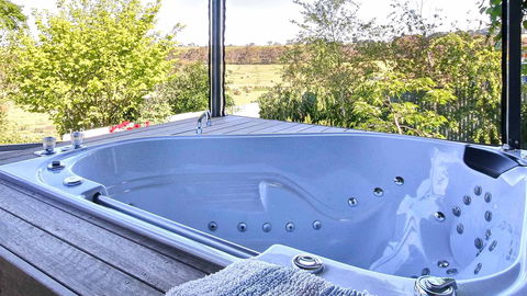 A Way To Relax At Welcome Springs Country Stays - Accommodation Brisbane 0