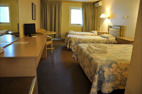 Alpine Inn - Accommodation Brisbane 3