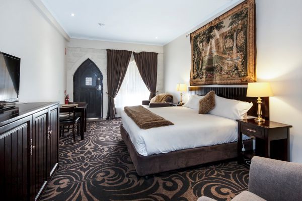 Leigh Creek VIC Accommodation Brisbane