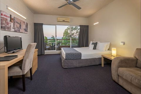 Camelot Motel And Licenced Restaurant - Accommodation Brisbane 3