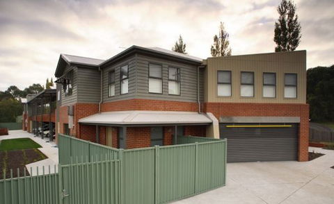 FedUni Living - Accommodation Brisbane 0