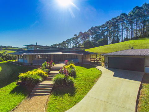 Hinterland Harmony - Accommodation Brisbane 0