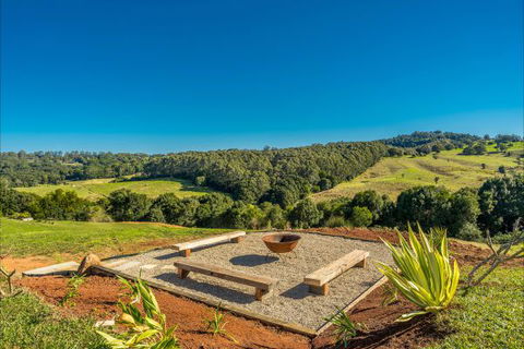 Hinterland Harmony - Accommodation Brisbane 1