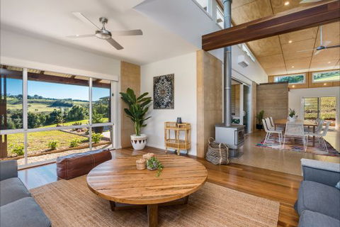 Hinterland Harmony - Accommodation Brisbane 4