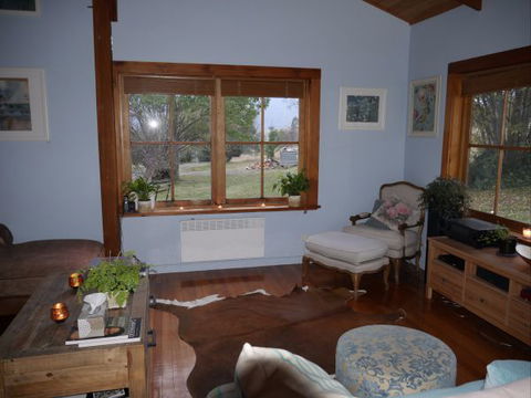 La Perrie Chalet Bed And Breakfast - Accommodation Brisbane 5