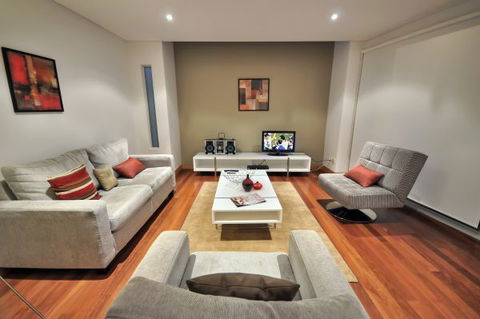 La Loft Apartments - Accommodation Brisbane 3