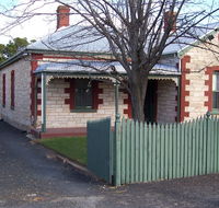 Naracoorte Cottages  Smith Street Villa