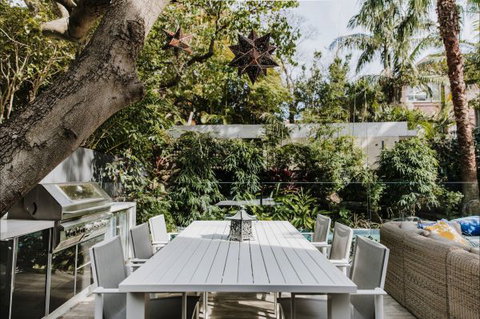 Luxico - Pearce Street - Accommodation Brisbane 1