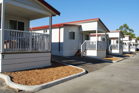 Midland Tourist Park - Accommodation Brisbane 1
