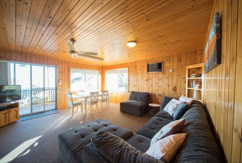 Mundic Waterfront Cottages - Accommodation Brisbane 8