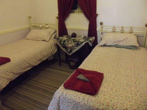 Olive Grove Retreat - Accommodation Brisbane 4