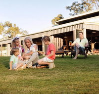 Paradise Country Farmstay - Accommodation Brisbane