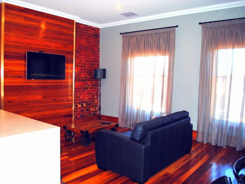 Sublime Spa Apartments On Murphy - Accommodation Brisbane 2