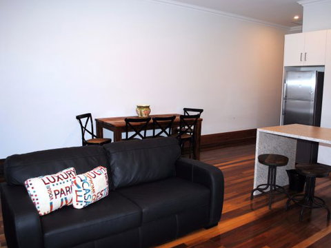 Sublime Spa Apartments On Murphy - Accommodation Brisbane 4