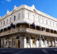 The Melbourne Hotel - Accommodation Brisbane
