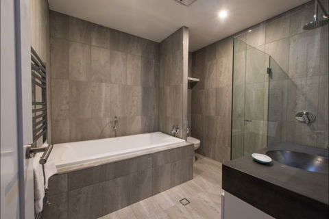 The Bright House - Accommodation Brisbane 1