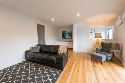 The Bright House - Accommodation Brisbane 2