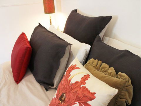 The Gold House - Accommodation Brisbane 2