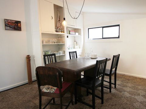 The Gold House - Accommodation Brisbane 3