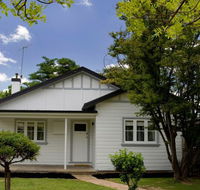 The Sampson - Orange - Accommodation Brisbane