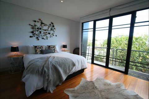 Two Five Zero / Richmond - Accommodation Brisbane 0