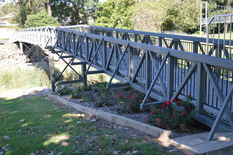 Adelong Golden Gully Caravan Park - Accommodation Brisbane 3