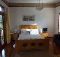 Le Piaf on Treasure Bed and Breakfast - Accommodation Brisbane