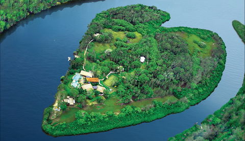 Makepeace Island - Sir Richard Branson's Australian Home - Accommodation Brisbane 6