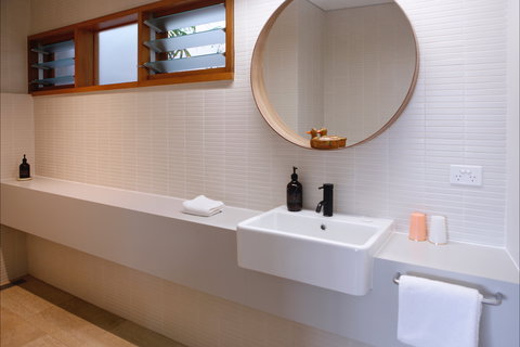 Studio At Careel Bay - Accommodation Brisbane 3