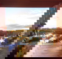 The Frames - Luxury Riverland Accommodation - Accommodation Brisbane