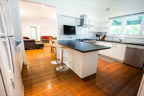 The Retreat Port Stephens - Accommodation Brisbane 2