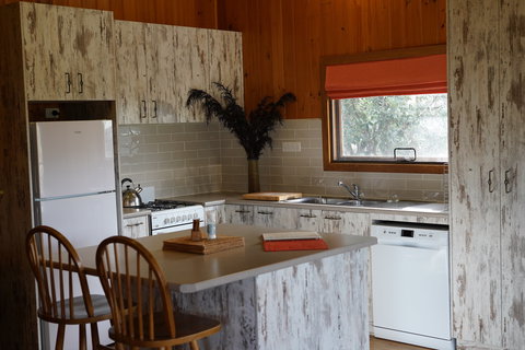 Tiandi Wildlife Sanctuary Farm Stay - Jambalaya Cottage - Accommodation Brisbane 3