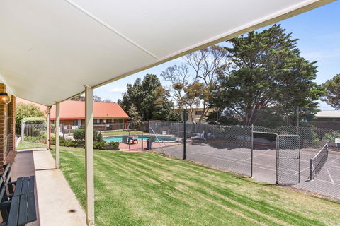 Unit 3, 5-/ Surf Avenue, Carrickalinga - Accommodation Brisbane 5