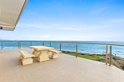 104 Gold Coast Drive, Carrickalinga - Accommodation Brisbane 0