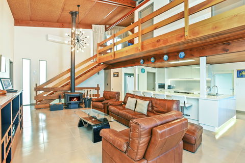 104 Gold Coast Drive, Carrickalinga - Accommodation Brisbane 1