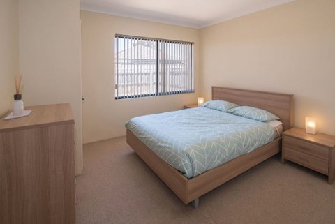 AcrosstheWay - Accommodation Brisbane 8