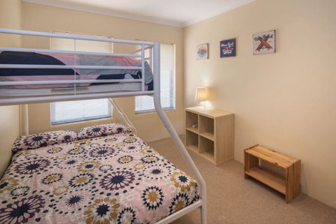 AcrosstheWay - Accommodation Brisbane 9