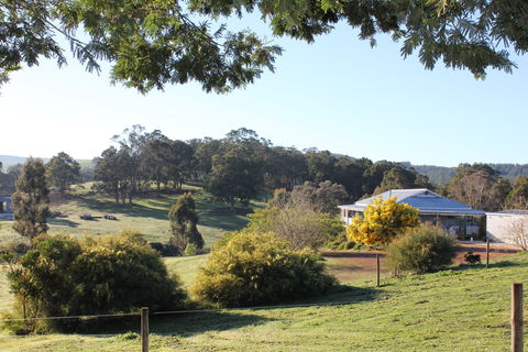 Blue House Bed And Breakfast - Accommodation Brisbane 1