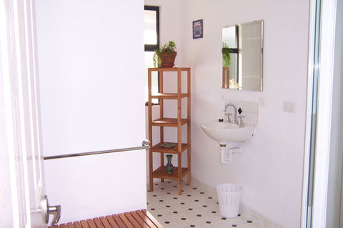 Blue House Bed And Breakfast - Accommodation Brisbane 7