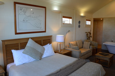 Captains At The Bay - Accommodation Brisbane 2