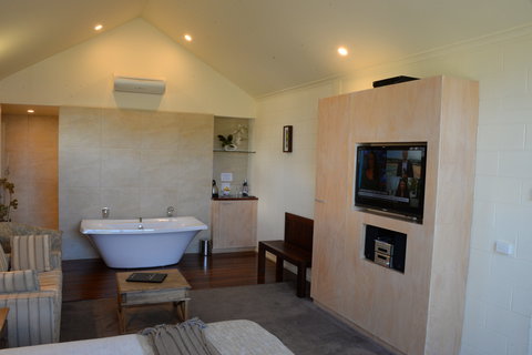 Captains At The Bay - Accommodation Brisbane 3