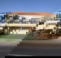 Century 21 SouthCoast Hayman - Accommodation Brisbane