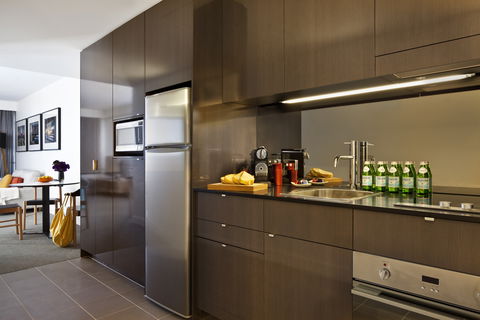 East Hotel + Apartments - Accommodation Brisbane 1