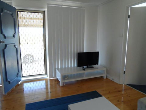 Hardwicke Beach House - Accommodation Brisbane 3