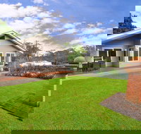 Hedgerow - Accommodation Brisbane