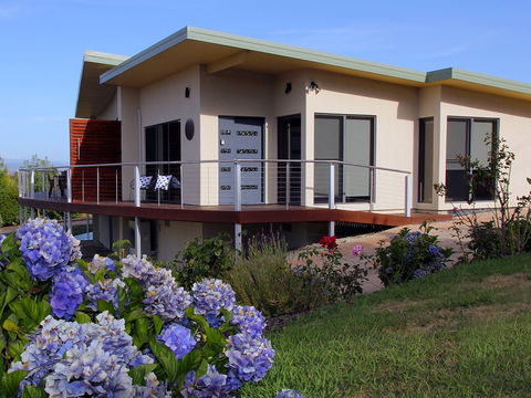 Outlook BnB - Accommodation Brisbane 0