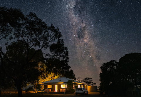 Rabbiters Hut - Accommodation Brisbane 8