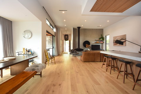 RT Edgar Flinders - Accommodation Brisbane 2