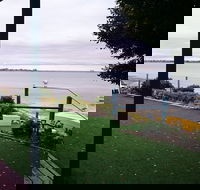 St Helens Beachfront - Accommodation Brisbane